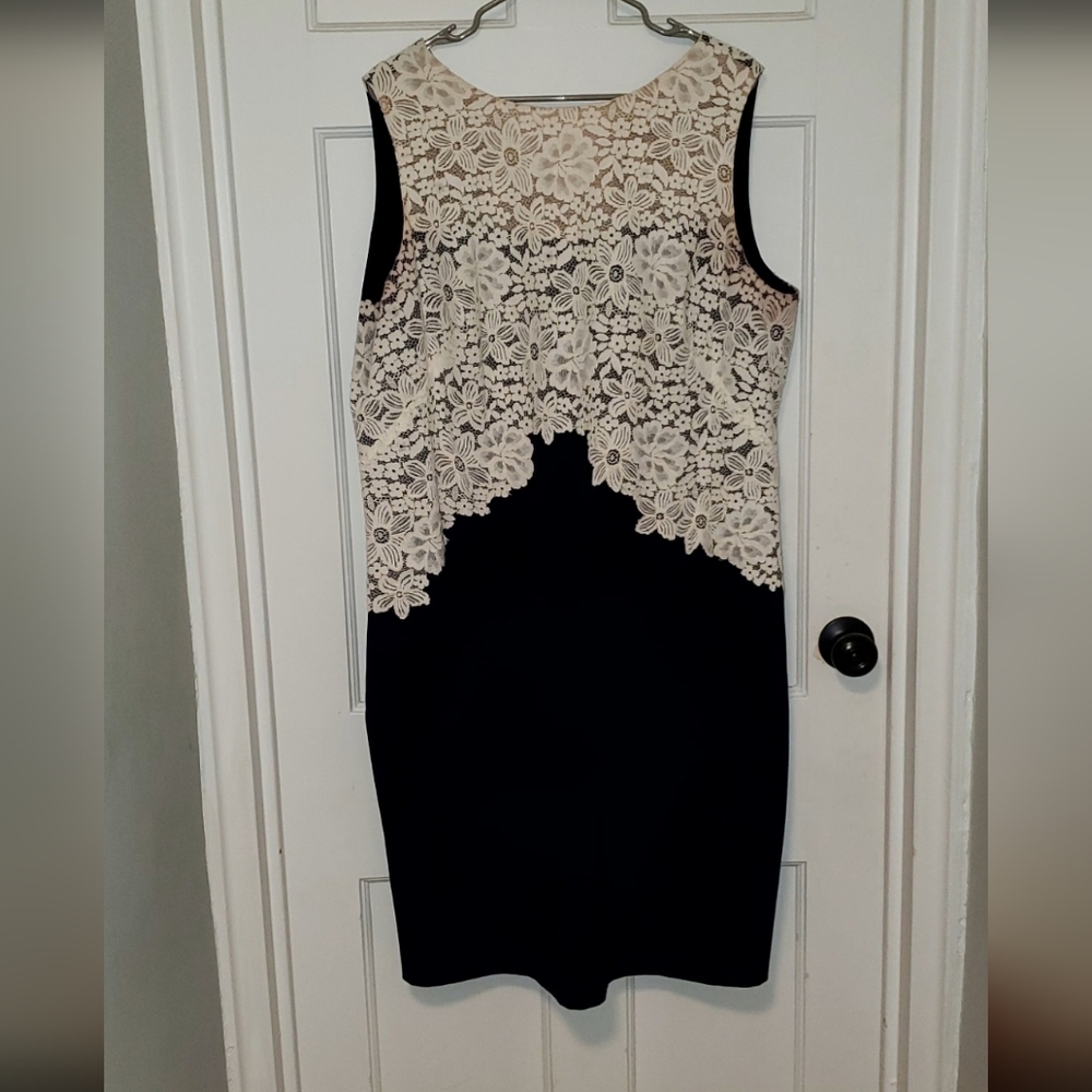 Elegant Black and Cream Lace Dress